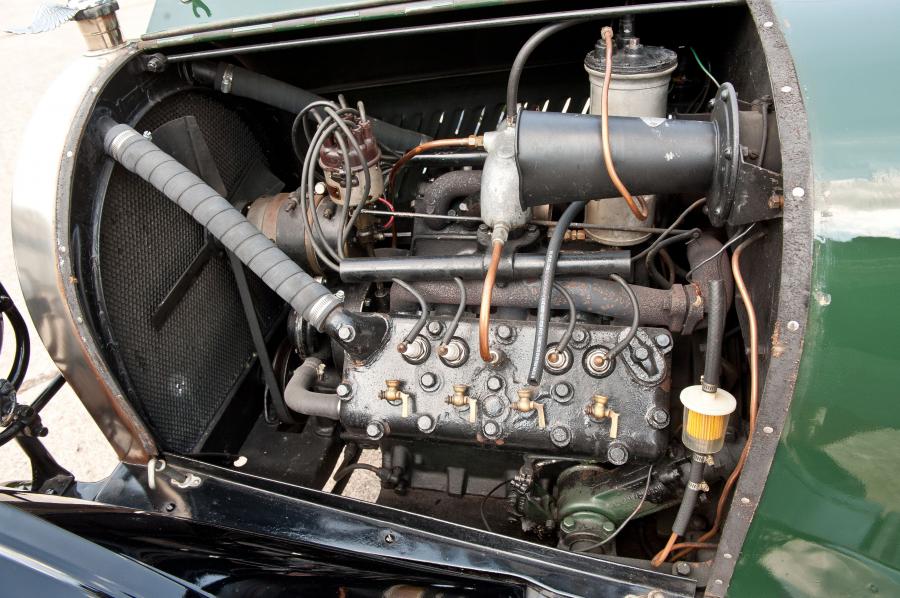  Oldsmobile Light Eight Model 45 Touring 1917 года  (фото 11 из 12)